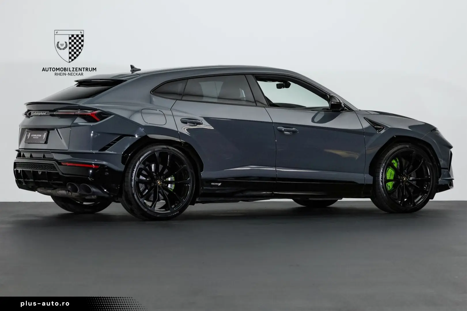 LAMBORGHINI Urus S AdPersonam Carbon Style Park Bang&Olufsen