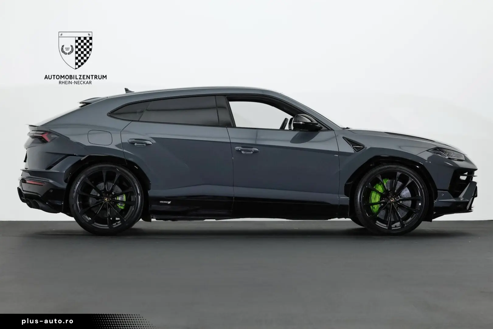 LAMBORGHINI Urus S AdPersonam Carbon Style Park Bang&Olufsen