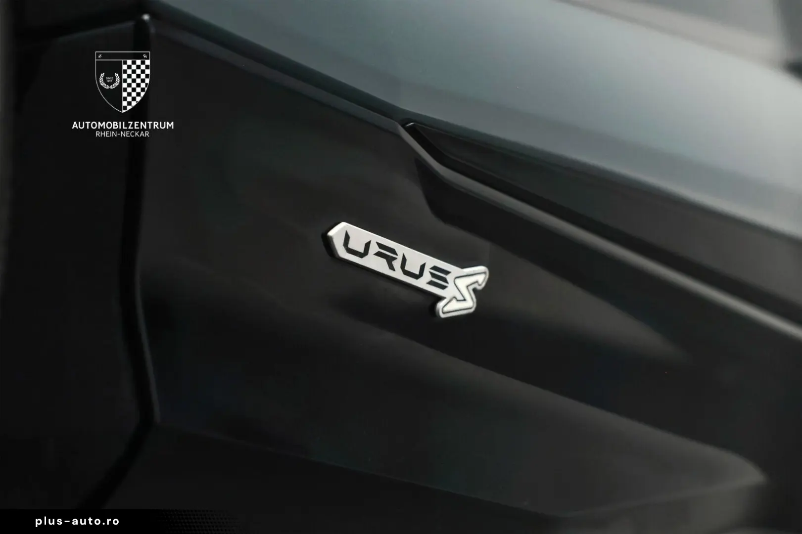 LAMBORGHINI Urus S AdPersonam Carbon Style Park Bang&Olufsen