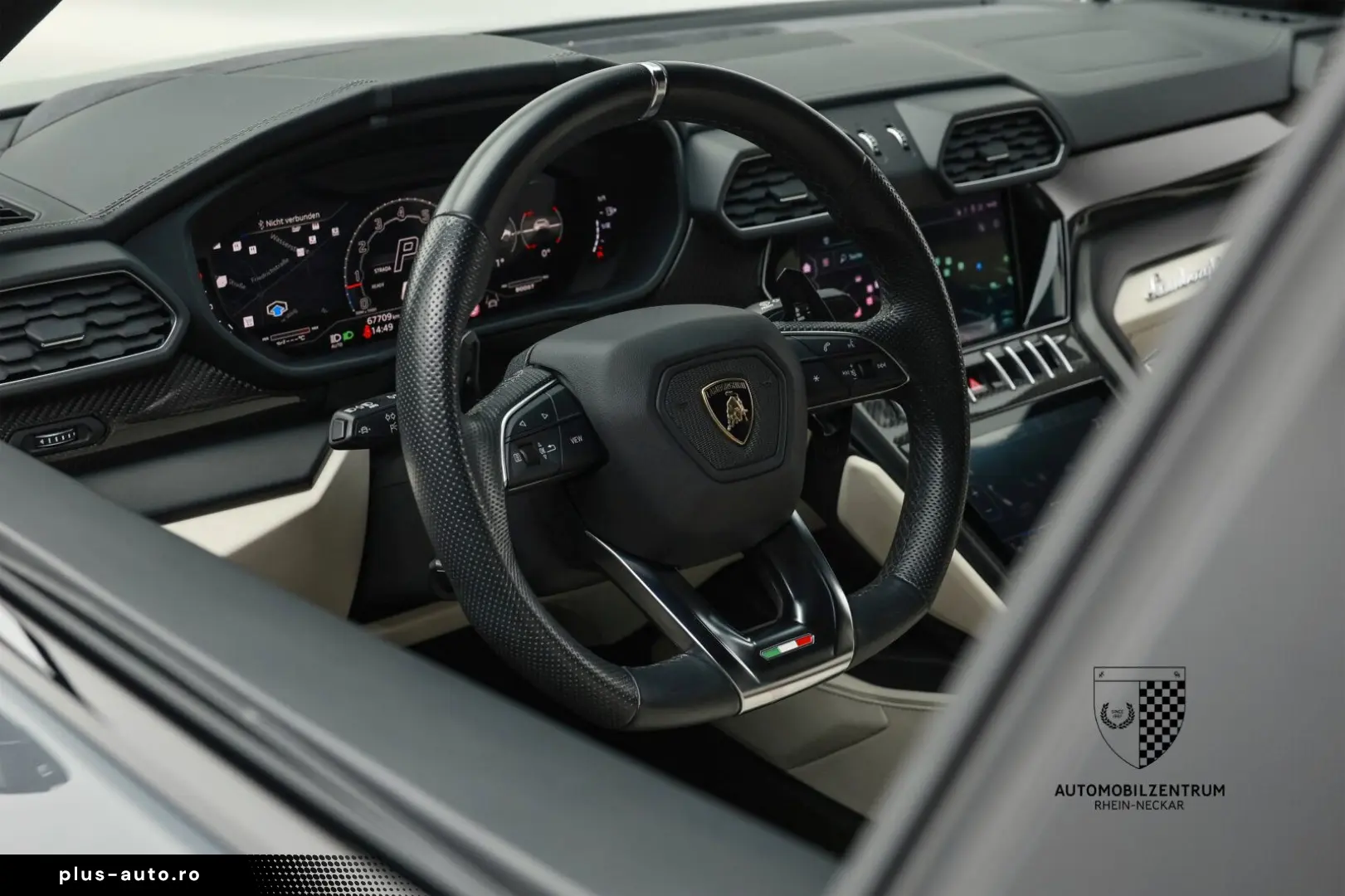 LAMBORGHINI Urus S AdPersonam Carbon Style Park Bang&Olufsen