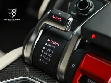 LAMBORGHINI Urus S AdPersonam Carbon Style Park Bang&Olufsen