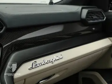 LAMBORGHINI Urus S AdPersonam Carbon Style Park Bang&Olufsen