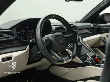 LAMBORGHINI Urus S AdPersonam Carbon Style Park Bang&Olufsen