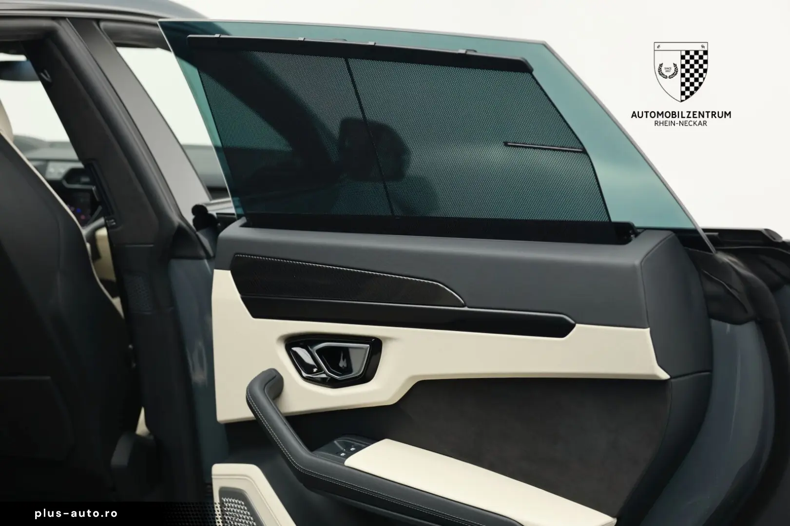 LAMBORGHINI Urus S AdPersonam Carbon Style Park Bang&Olufsen