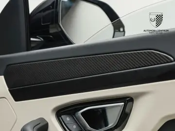 LAMBORGHINI Urus S AdPersonam Carbon Style Park Bang&Olufsen