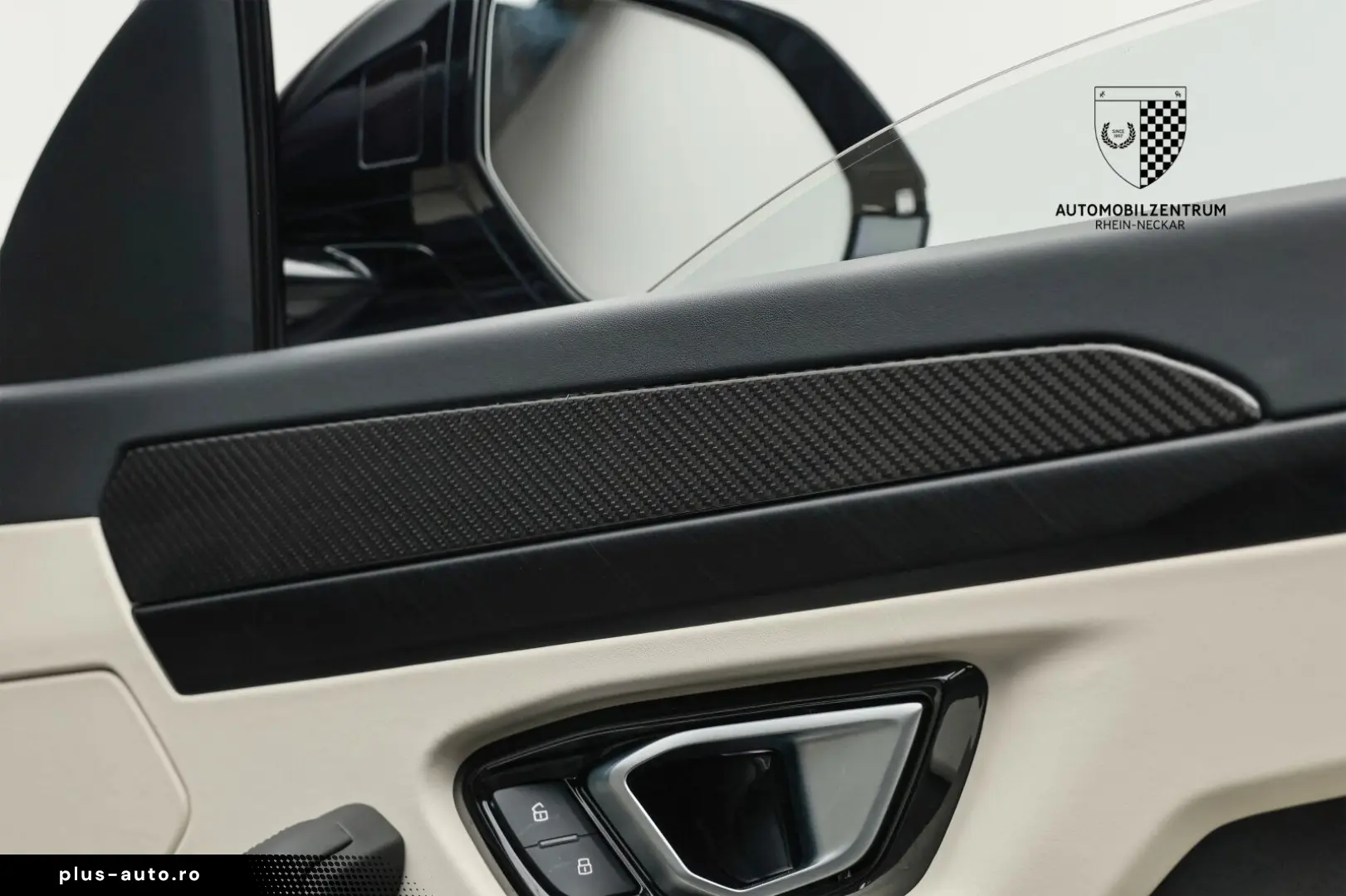 LAMBORGHINI Urus S AdPersonam Carbon Style Park Bang&Olufsen