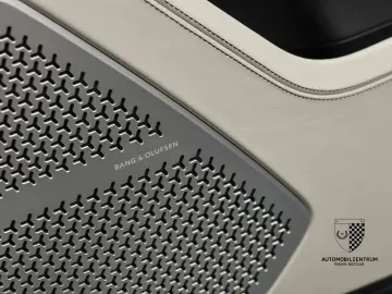 LAMBORGHINI Urus S AdPersonam Carbon Style Park Bang&Olufsen