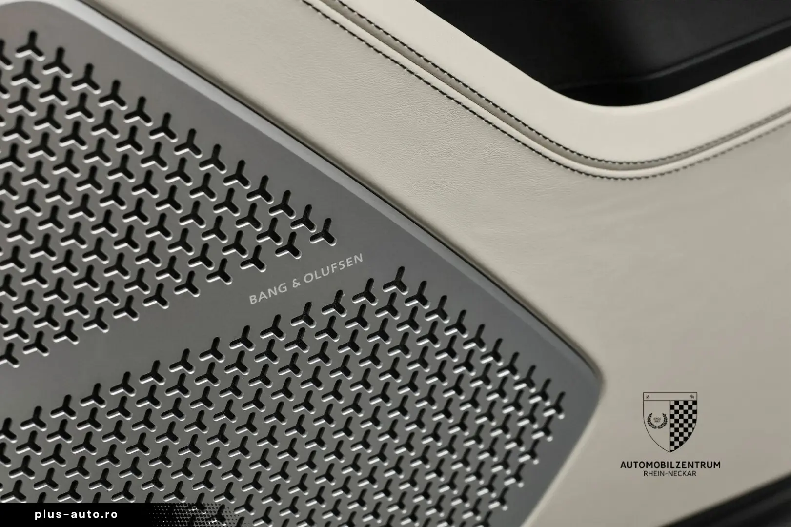LAMBORGHINI Urus S AdPersonam Carbon Style Park Bang&Olufsen