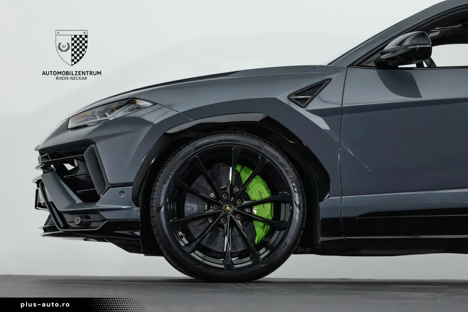 LAMBORGHINI Urus S AdPersonam Carbon Style Park Bang&Olufsen