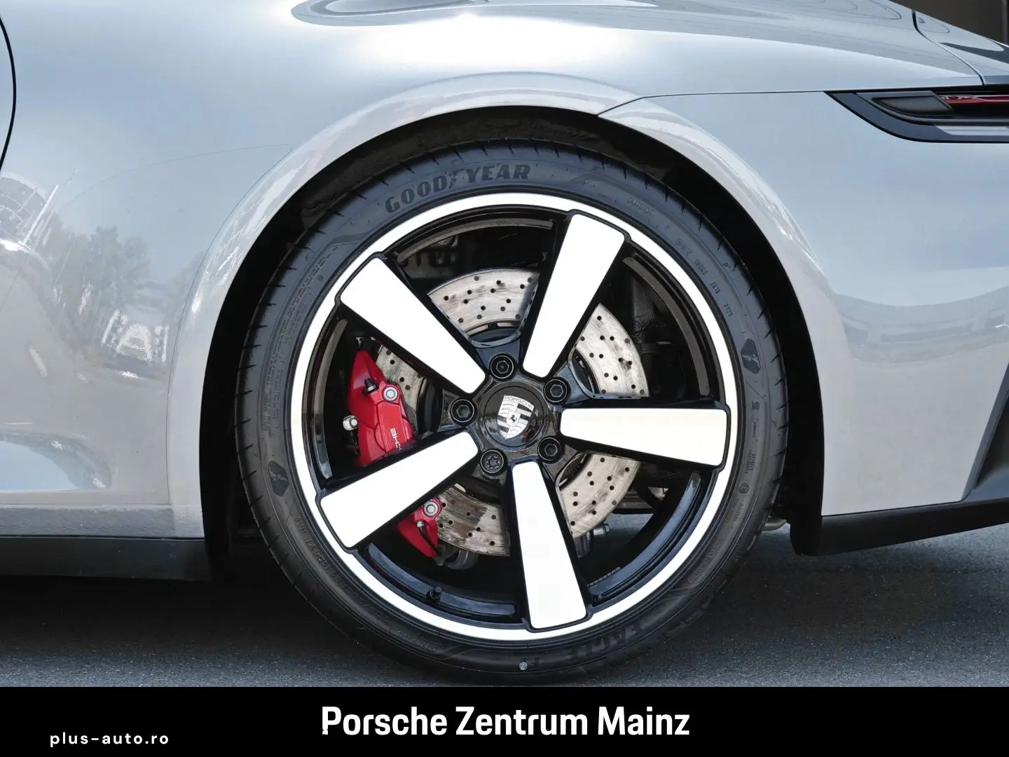 PORSCHE 992 911 Carrera S Nachtsicht Liftsystem-VA BOSE