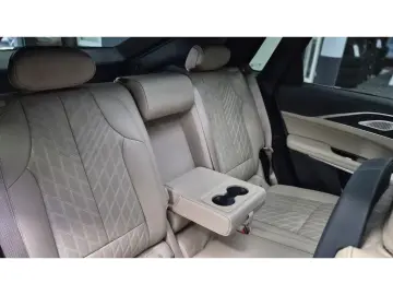 CADILLAC LYRIQ Sport AWD AKG-Sound Pano Belüftung PANO