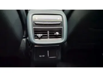 CADILLAC Lyriq 388 kW AWD Sport AWD AKG-Sound Pano Belüft