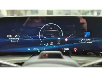 CADILLAC Lyriq 388 kW AWD Sport AWD AKG-Sound Pano Belüft