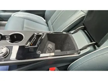 CADILLAC Lyriq 388 kW AWD Sport AWD AKG-Sound Pano Belüft