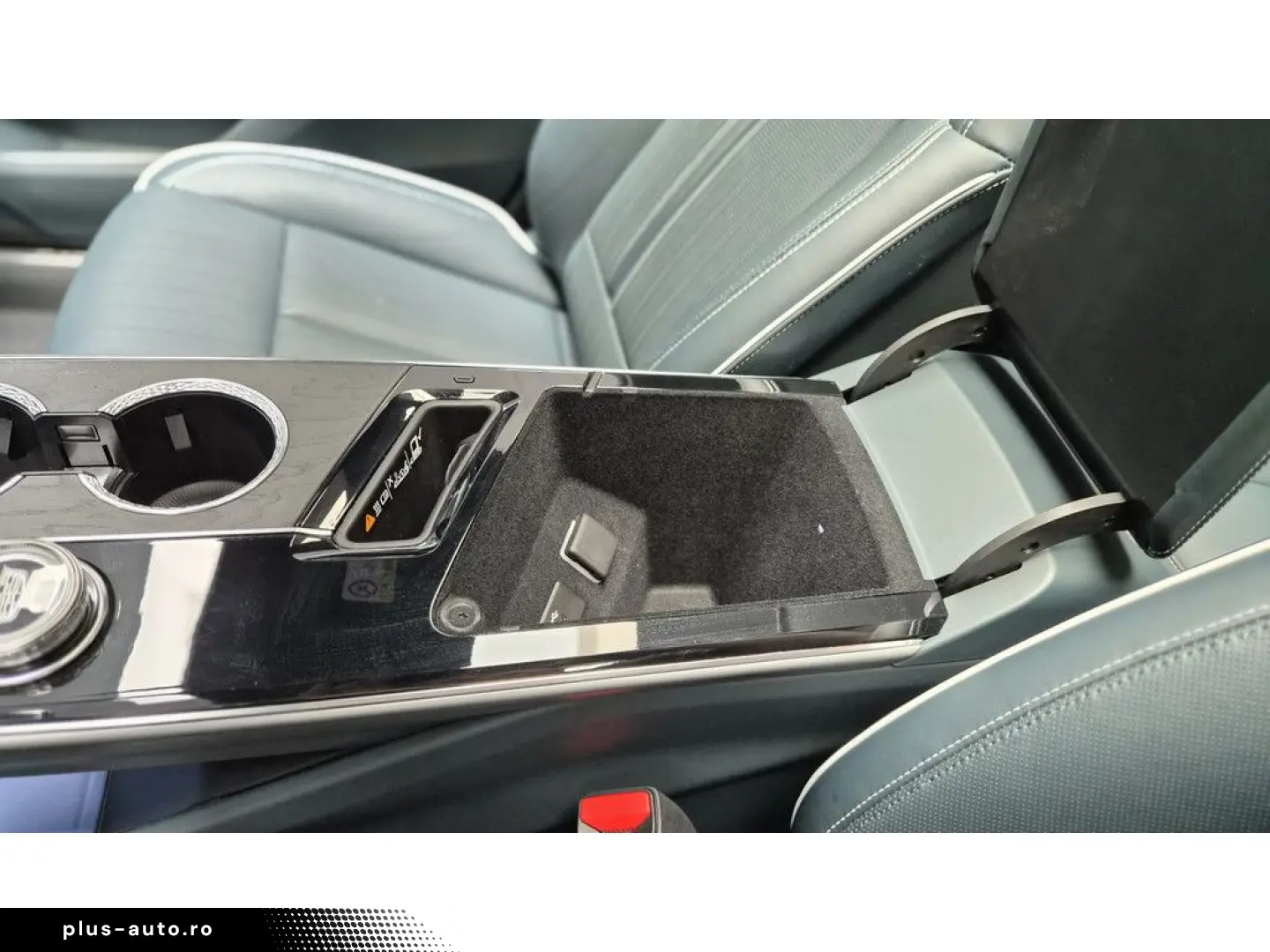 CADILLAC Lyriq 388 kW AWD Sport AWD AKG-Sound Pano Belüft
