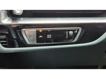 CADILLAC Lyriq 388 kW AWD Sport AWD AKG-Sound Pano Belüft
