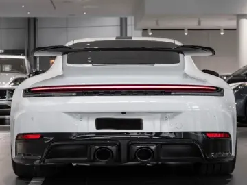 PORSCHE 992 Carrera GTS Coupé   Lift   Aerokit
