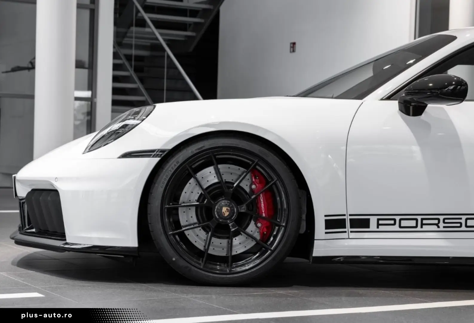 PORSCHE 992 Carrera GTS Coupé   Lift   Aerokit