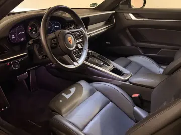 PORSCHE 992 Turbo Coupé Porsche Approved