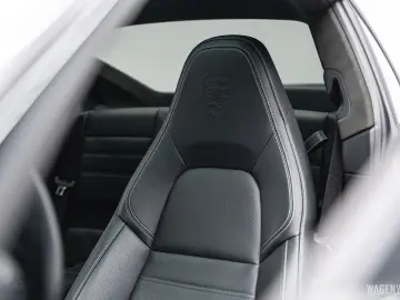 PORSCHE 992 Turbo Coupe PDK AEROKIT GLASDACH BOSE MATRIX