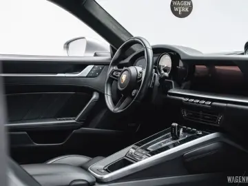 PORSCHE 992 Turbo Coupe PDK AEROKIT GLASDACH BOSE MATRIX