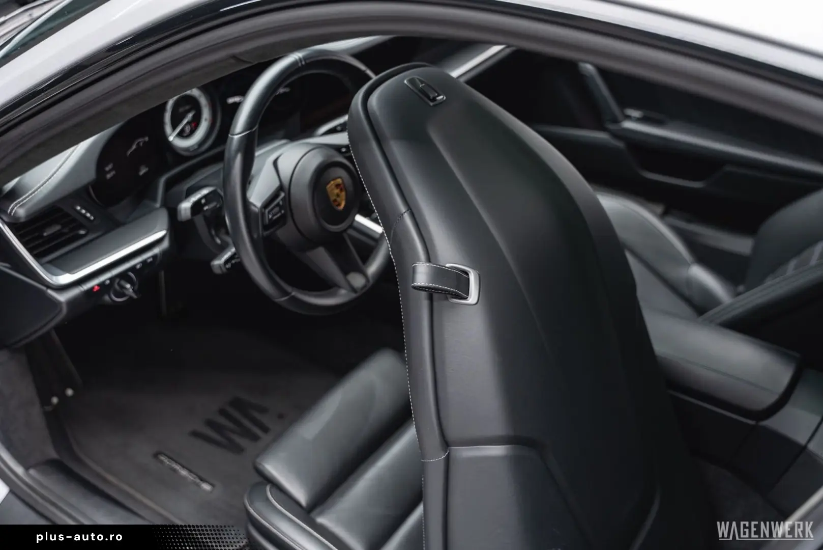 PORSCHE 992 Turbo Coupe PDK AEROKIT GLASDACH BOSE MATRIX