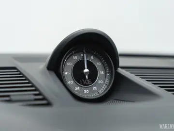 PORSCHE 992 Turbo Coupe PDK AEROKIT GLASDACH BOSE MATRIX