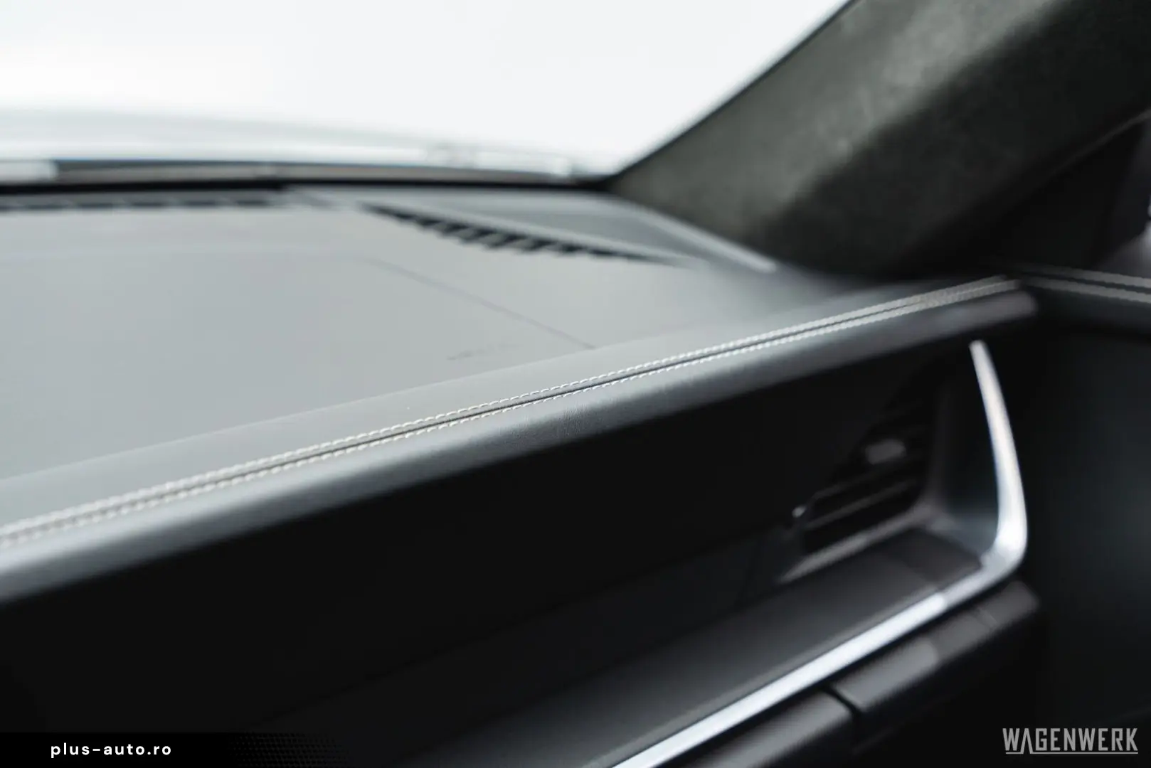 PORSCHE 992 Turbo Coupe PDK AEROKIT GLASDACH BOSE MATRIX