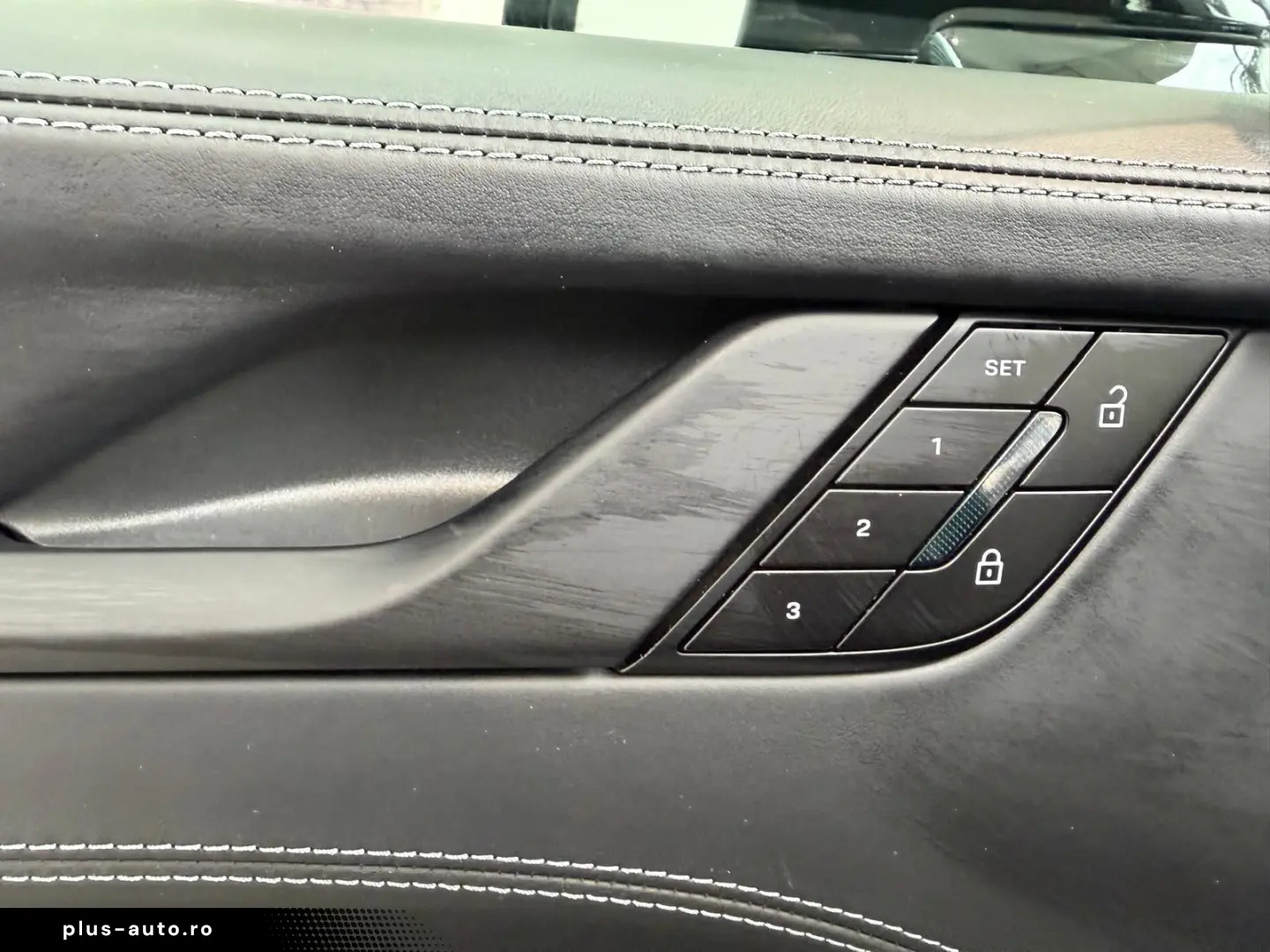 PORSCHE 911 992.2 Carrera 4GTS Cabrio Lift Bur 18W