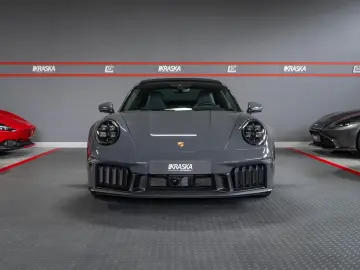 PORSCHE 992.2 Carrera 4 GTS  BOSE 360  PANO LIFT Carbon