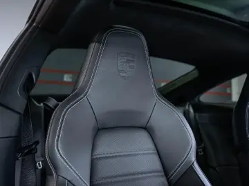 PORSCHE 992.2 Carrera 4 GTS  BOSE 360  PANO LIFT Carbon