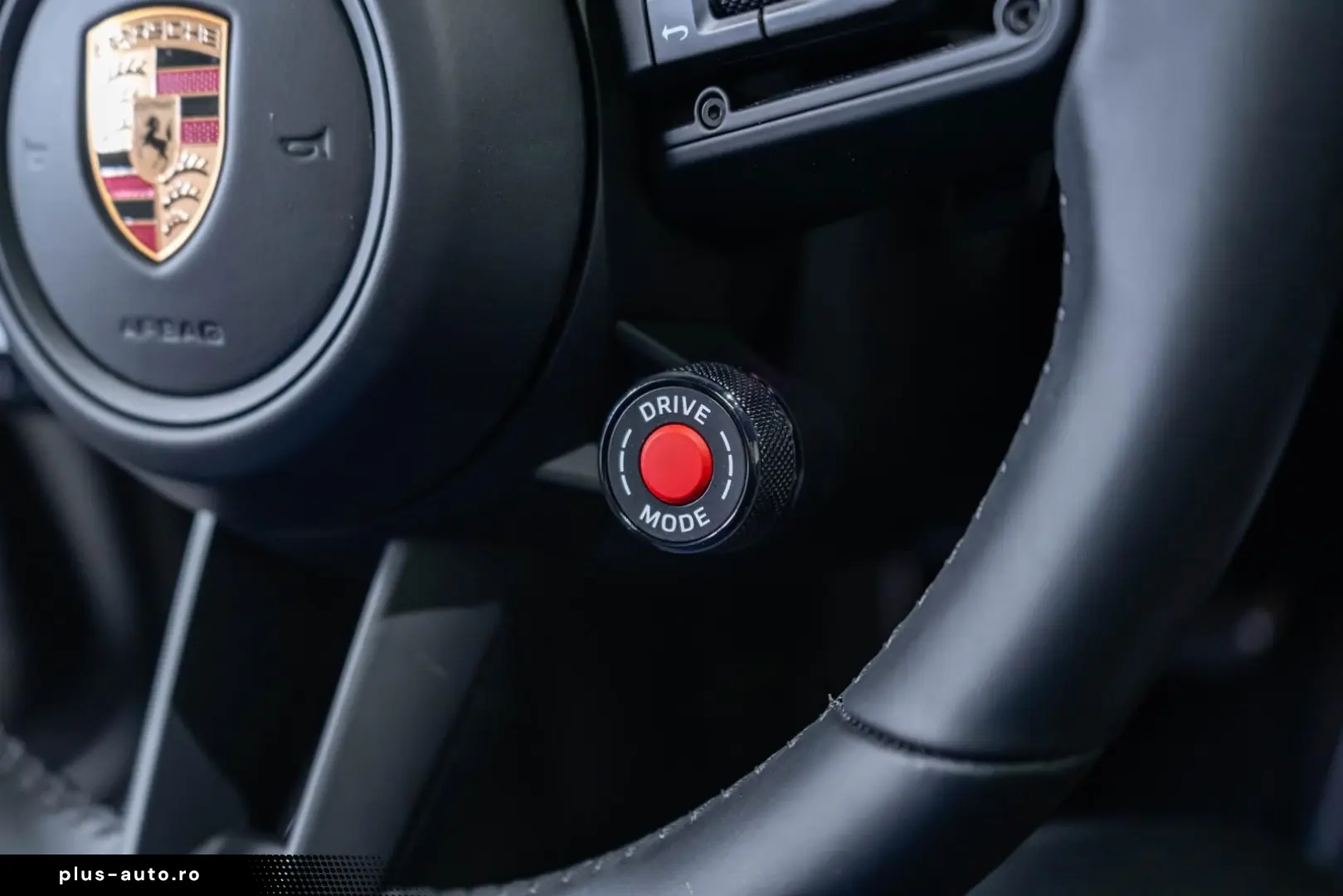 PORSCHE 992.2 Carrera 4 GTS  BOSE 360  PANO LIFT Carbon