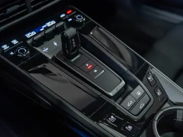 PORSCHE 992.2 Carrera 4 GTS  BOSE 360  PANO LIFT Carbon