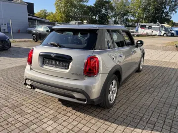 MINI COOPER Mini 5-trg. Cooper Essential Trim