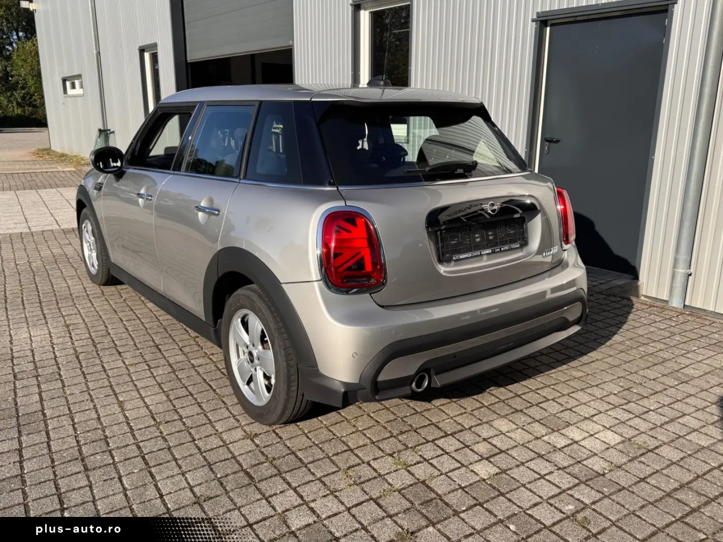 MINI COOPER Mini 5-trg. Cooper Essential Trim
