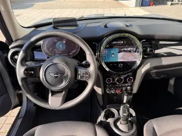 MINI COOPER Mini 5-trg. Cooper Essential Trim