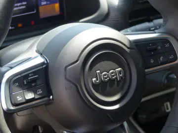 JEEP Avenger Altitude Mild-Hybrid  Navi  Kamera  CarP