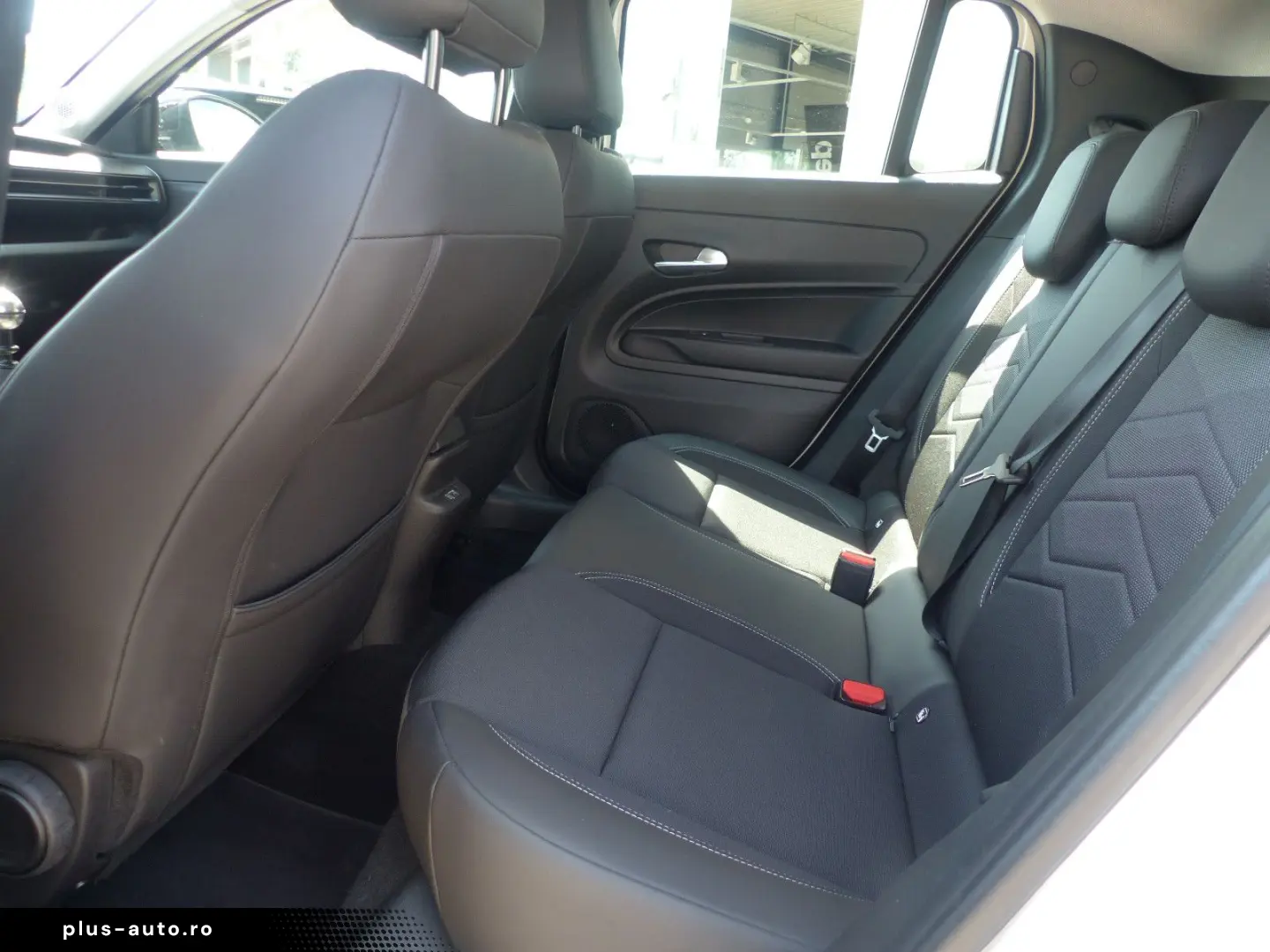 JEEP Avenger Altitude Mild-Hybrid  Navi  Kamera  CarP