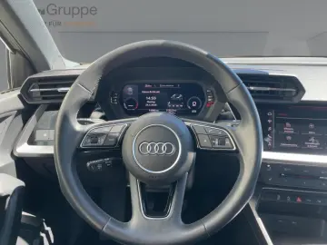 AUDI A3 Lim. 30 TFSI APP KAMERA LED VIRT PDC SHZ