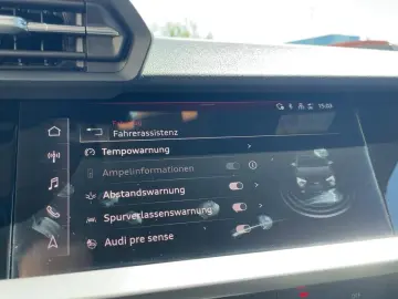 AUDI A3 Lim. 30 TFSI APP KAMERA LED VIRT PDC SHZ