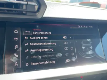 AUDI A3 Lim. 30 TFSI APP KAMERA LED VIRT PDC SHZ