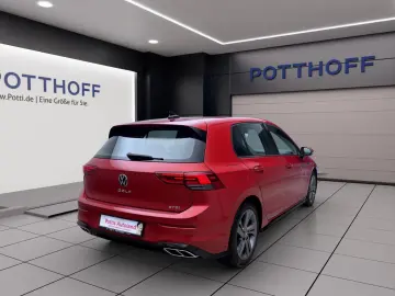 VW Golf 1.5 eTSI DSG R-LINE NAVI SITZHZG PDC LED