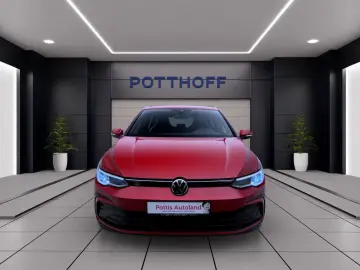 VW Golf 1.5 eTSI DSG R-LINE NAVI SITZHZG PDC LED