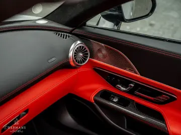 Mercedes-Benz SL 63 AMG 4MATIC