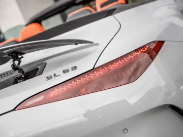Mercedes-Benz SL 63 AMG 4MATIC