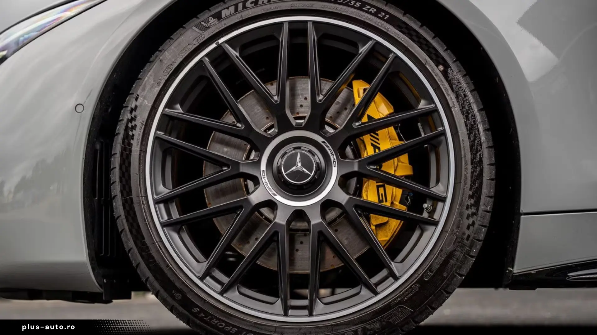 Mercedes-Benz SL 63 AMG 4MATIC