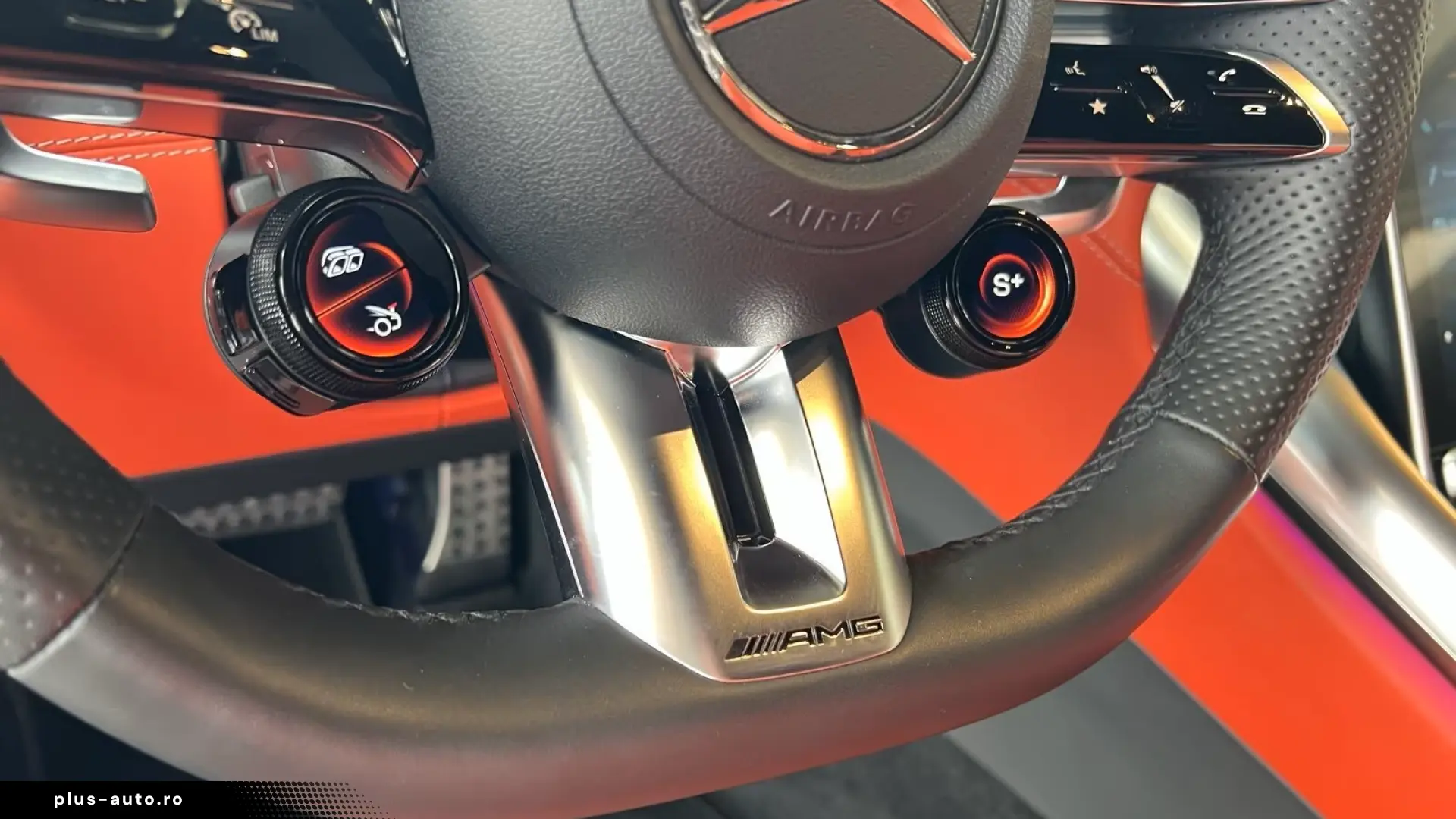 Mercedes-Benz SL 63 AMG 4MATIC    Burmester®