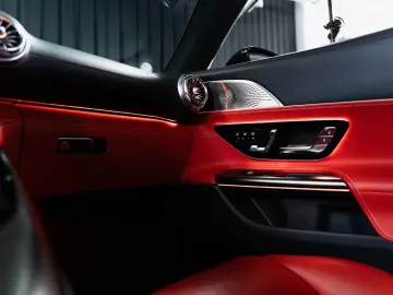 Mercedes-Benz SL 63 AMG 4MATIC    Burmester®