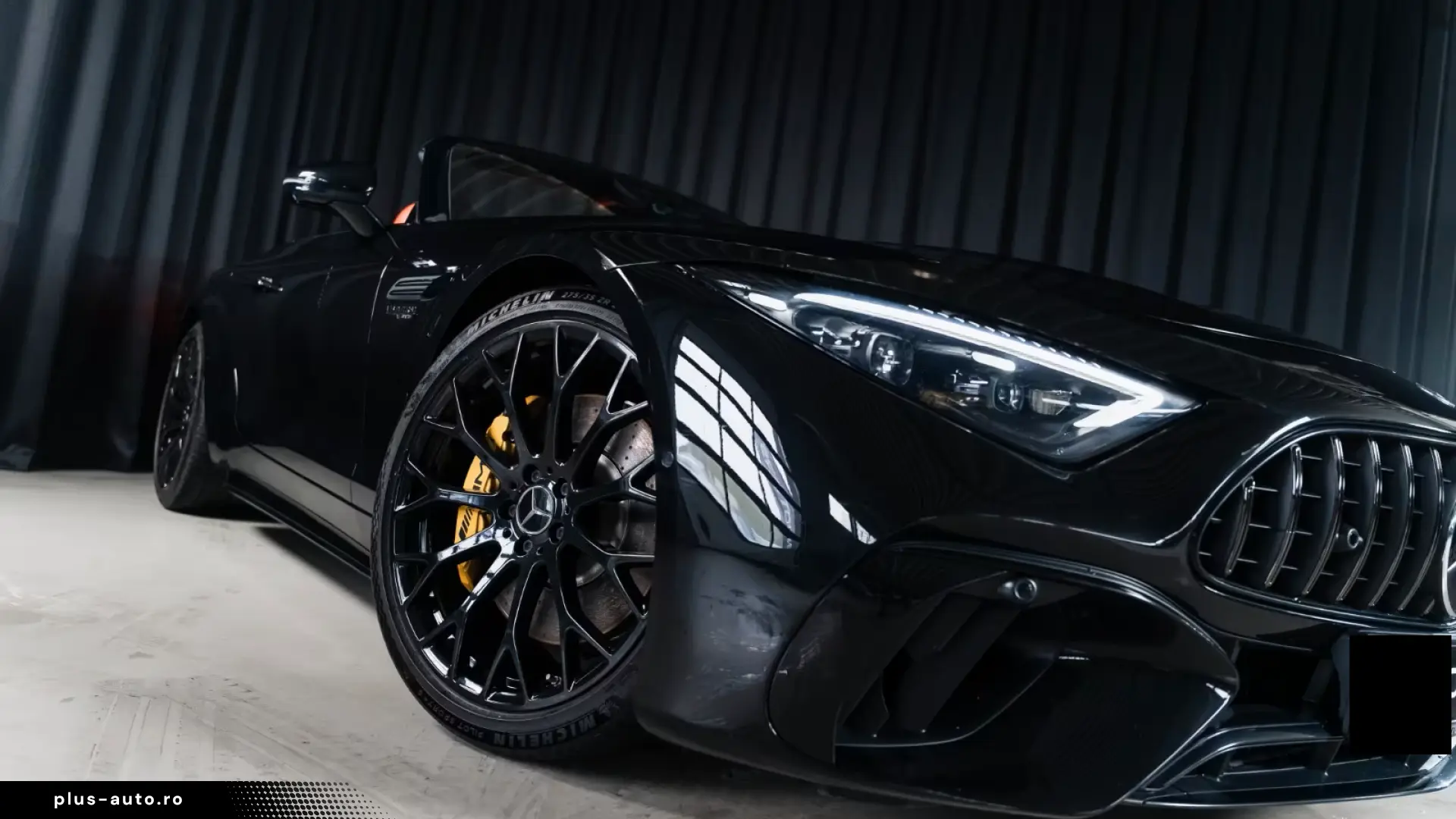 Mercedes-Benz SL 63 AMG 4MATIC    Burmester®