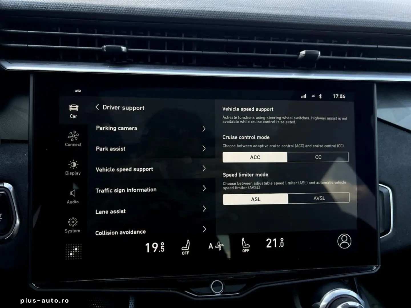 Lynk-Co 01
